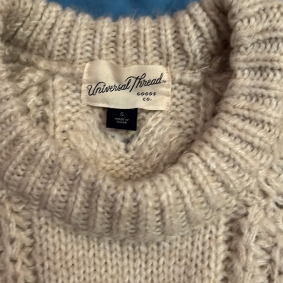 Cream crop sweater - Picture 2 of 2